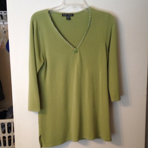 Green cashmere, 3 quarter length sweater. - Picture 1 of 1