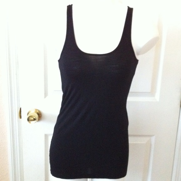 Bundled📛📛Wet Seal Tank/Shirt - Sexy-Open in back - Picture 3 of 4