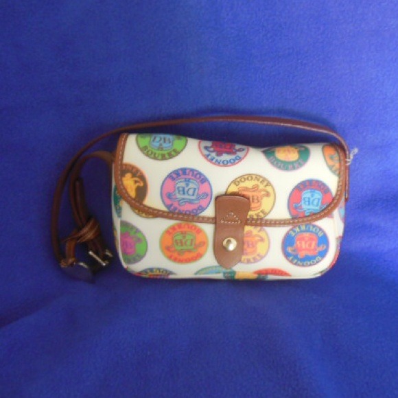 Dooney & Bourke mini east/west bag - Picture 1 of 1
