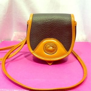 ✨Reduced✨🌟VINTAGE🌟Dooney & Bourke ✨Cross Body✨