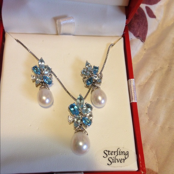 Sterling Silver Pearl Set SOLD - Picture 3 of 3
