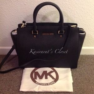 💢RESERVED💢 MK Selma for @laupareja2 😍
