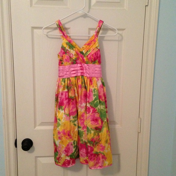 Girls dress