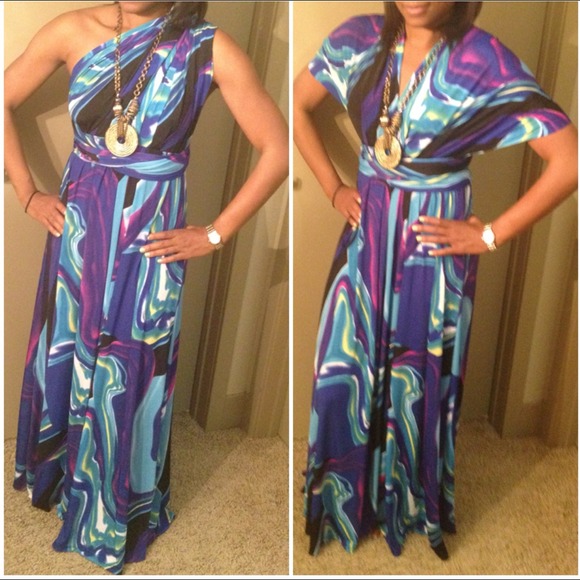 The Magic Dress! Same dress. Different looks!