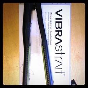 Vibrastrait 1" Oscillating Flat Iron