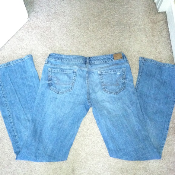 American eagle favorite boyfriend jeans