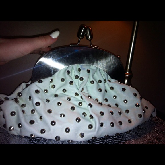 Super cute! Nicole lee - clutch - mint!