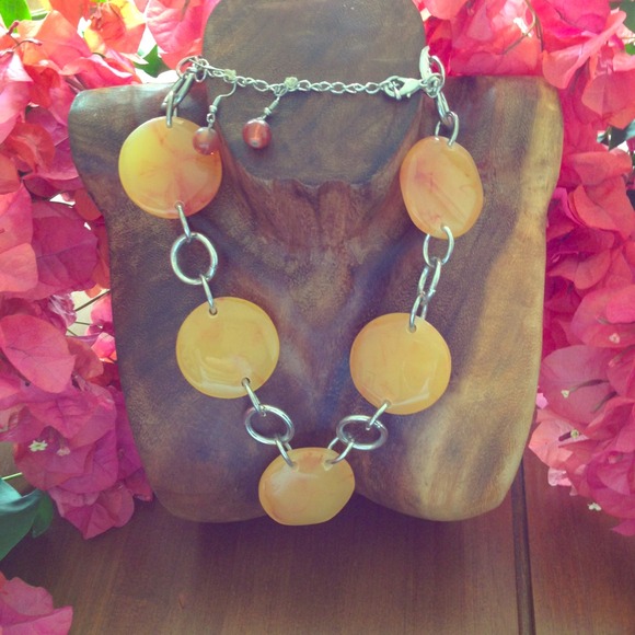 Stylish necklace