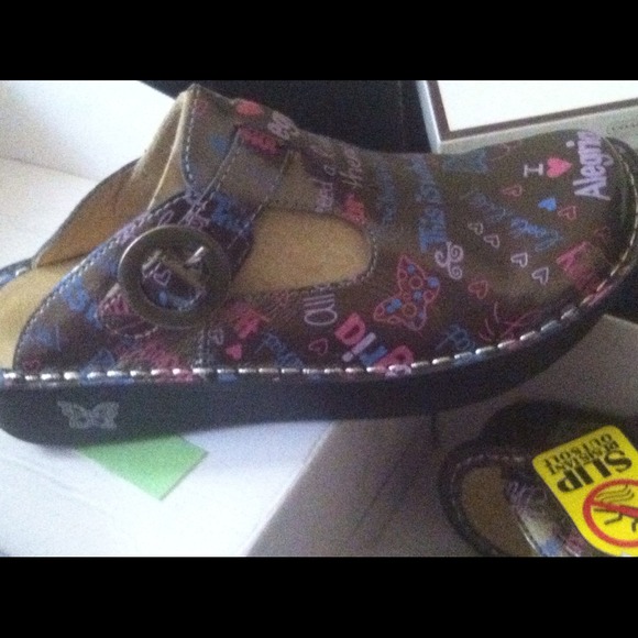 New never been worn Algeria shoes