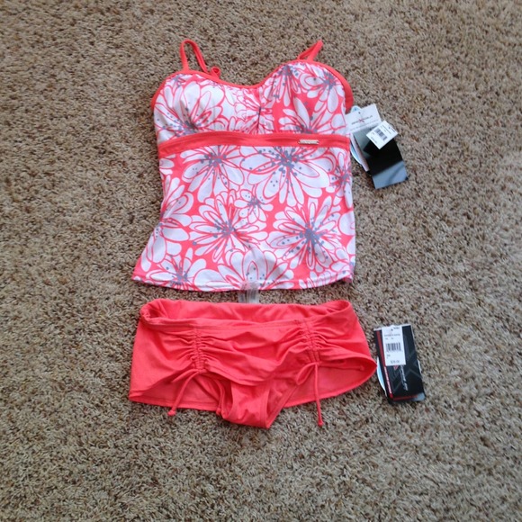 ZeroX posur swimsuit