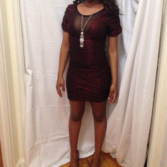 Sold 🎉 Metallic burgundy dress