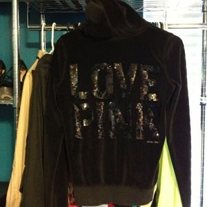 Vs sweater size small