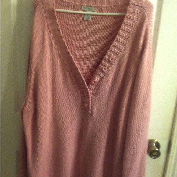 Pink heavy sweater & gray sweat shirt