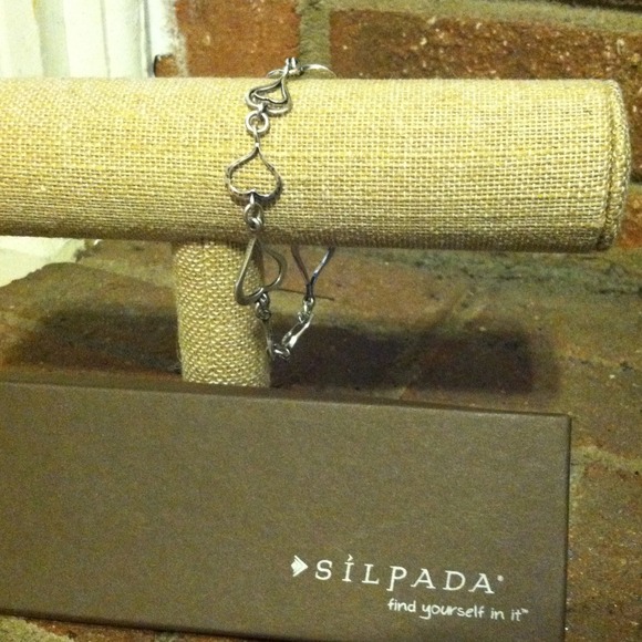 **SOLD** Silpada sterling silver hearts bracelet