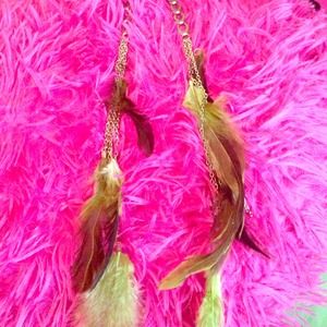 🚫Reduced🚫 Green Feather Earrings