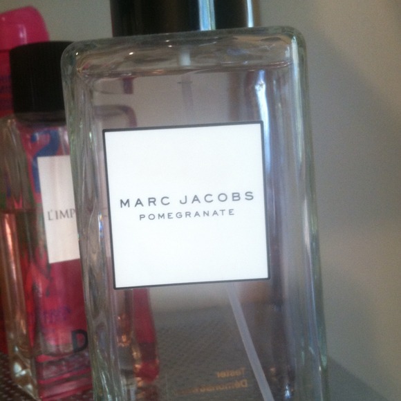 Marc Jacobs splash.  Practically full!