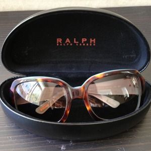 ✂RESERVED✂Sunglasses