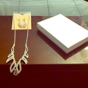 🚫🚫🚫SOLD SOLD SOLD🚫🚫🚫 gorgeous Jewelry set