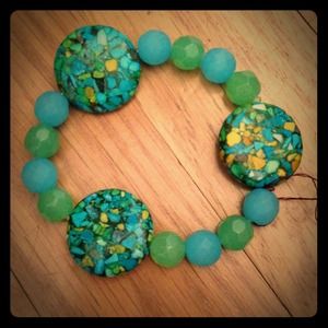 BRACELET