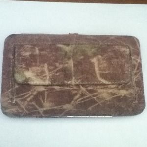 Camo wallet