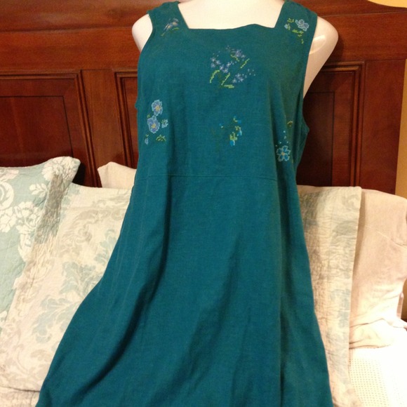 Studio Base Dresses & Skirts - REDUCED! Cool cotton dress, Embroidery detail