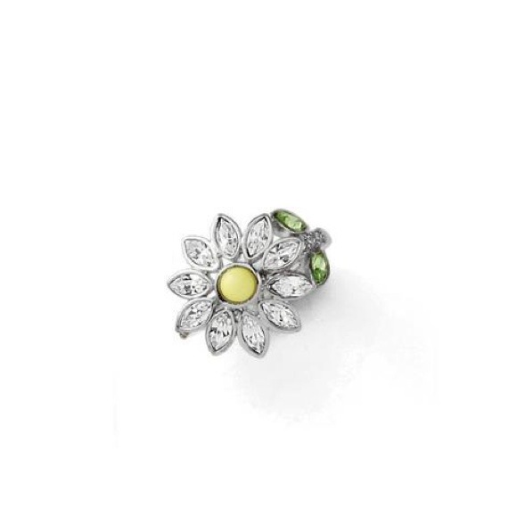 Lia Sophia Jewelry - Lia Sophia Lazy Daisy Ring