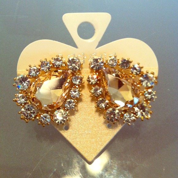 Crystal earing