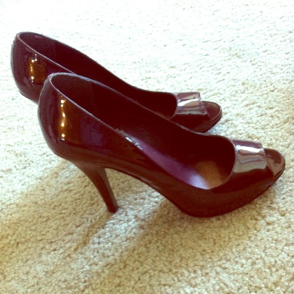 Aldo Bordeaux Peeptoe Pumps -Preloved