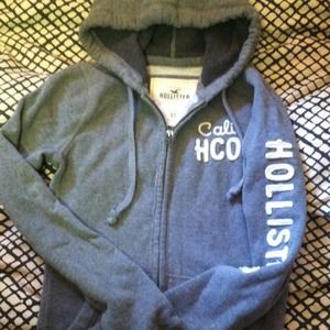 Grey hollister sweatshirt
