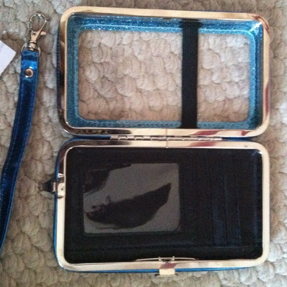 NWT iPhone Sparkle Wallet/Wristlet! - Picture 2 of 3