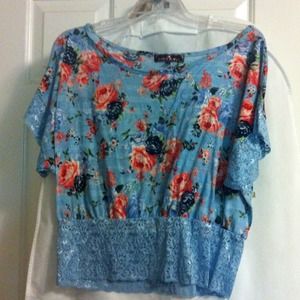 Blue floral crop top!