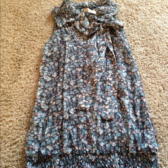 Tops - 🚫Sold🚫Sleeveless turquoise and tan flowered tank