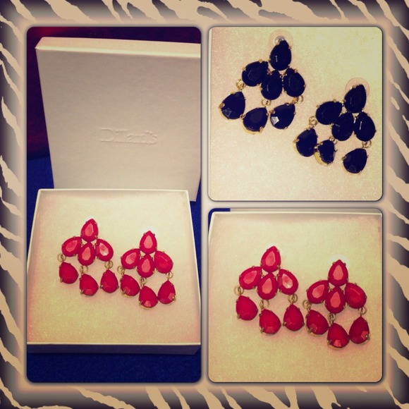 2 pairs ( hot red and black color )Fashion earring