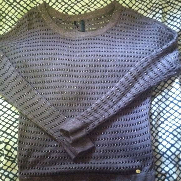 Brown GUESS sweater
