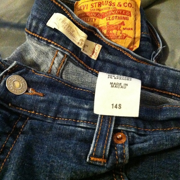 SOLD - Picture 2 of 4