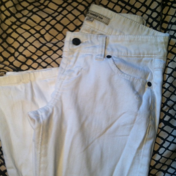White distressed denim 24