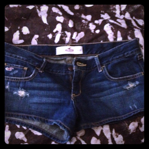 Hollister shorts *RESERVED*
