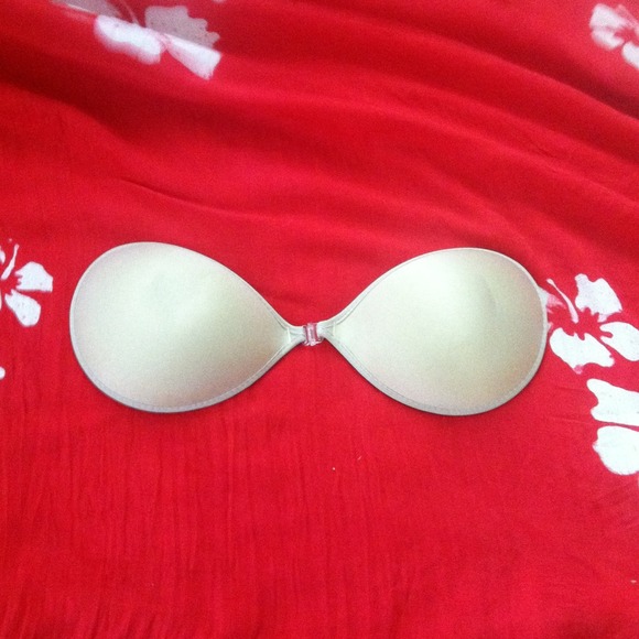 !!!!!SOLD!!!!! Sticky strapless bra !!