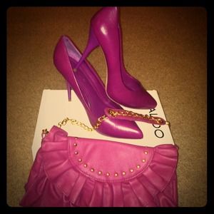 Aldo fuchsia pumps size 39/40 with matching bag!