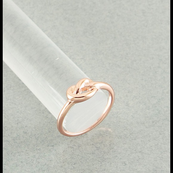 Hannah Beury Jewelry - Rose Gold Knot Ring