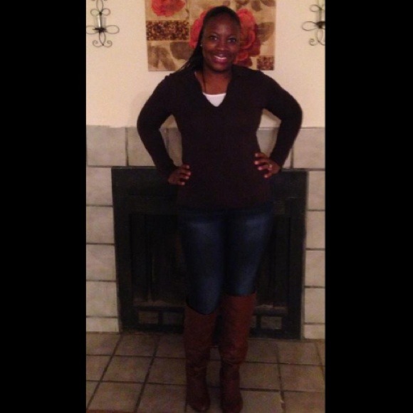 😍Meet your seller😍 - Picture 2 of 3