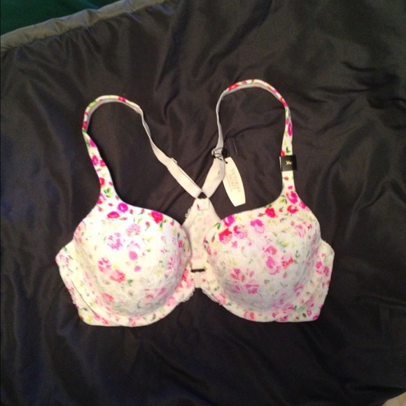 🌸🌸SOLD IN BUNDLE🌸🌸Victoria's Secret - Picture 1 of 3