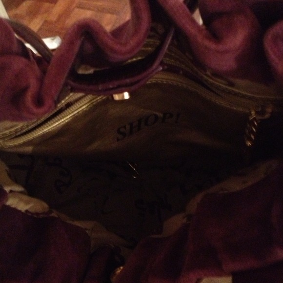 Handbag - Picture 2 of 3