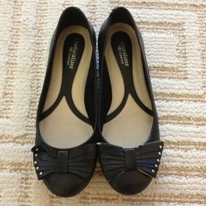 Naturalized Black Flats