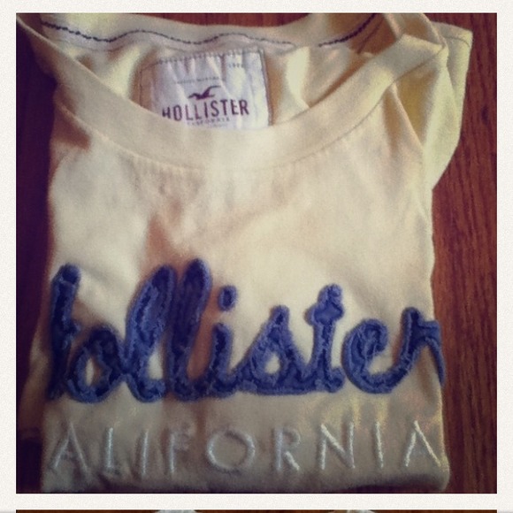 TRADED💜Light Yellow Hollister Tee! 💜