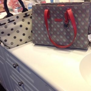 2AUTHENTIC Dooney and Burke purses bundle lowprice