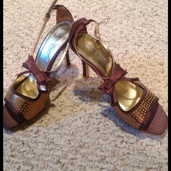 Sandals😃 - Picture 2 of 4