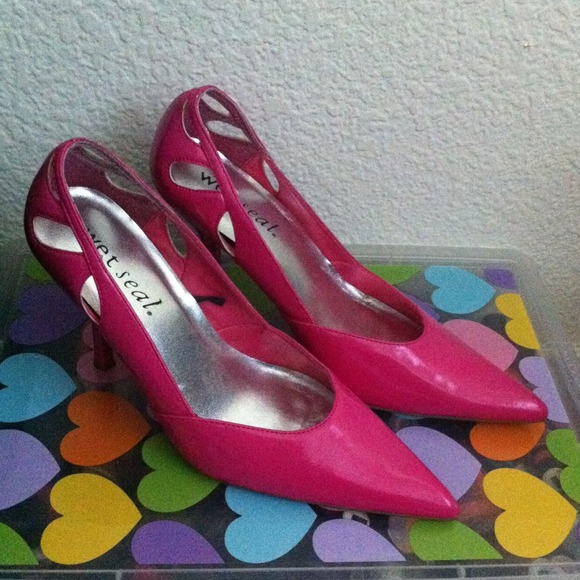 💥REDUCED💥 Barbie pumps