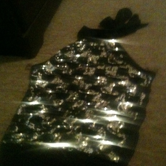 Sequenced Halter