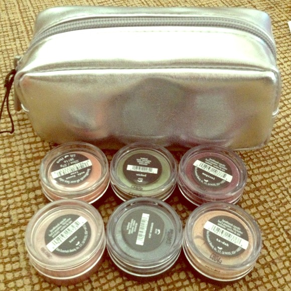 BUNDLED-BareMinerals! 6 Shadows & bag!!!